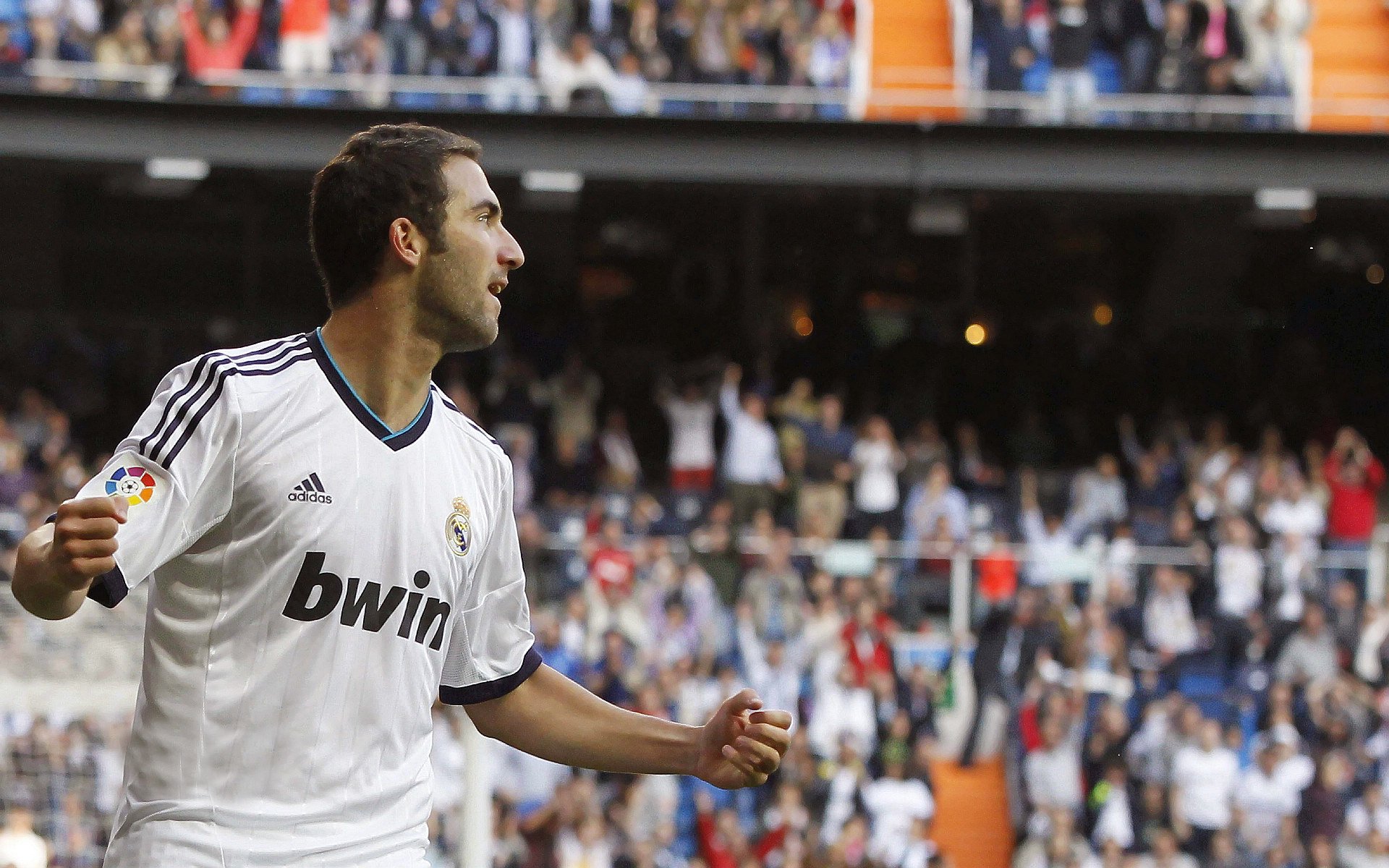 开云平台-塞维利亚绝境逢生，欧冠决赛焦点战惊险击败比利亚雷亚尔