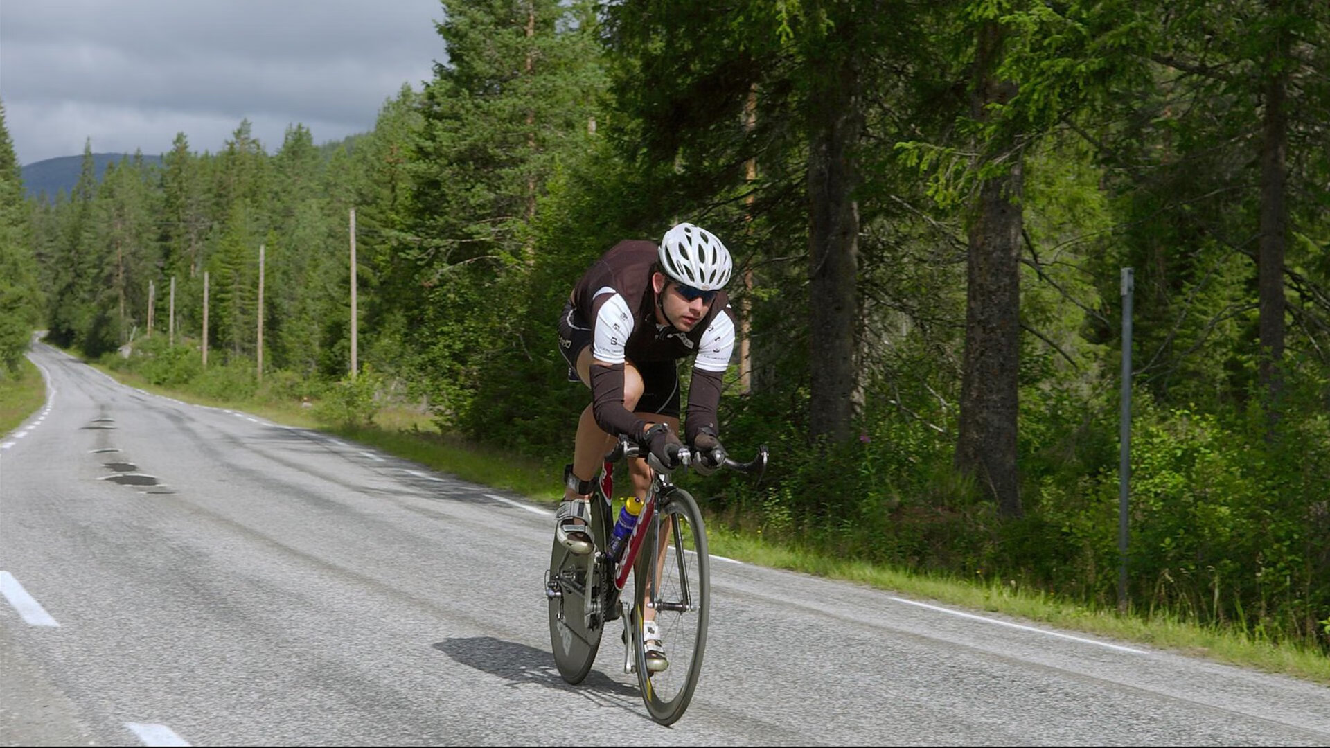 绝杀时刻,诺里斯领衔雷诺逆袭,哈斯饮恨赛道